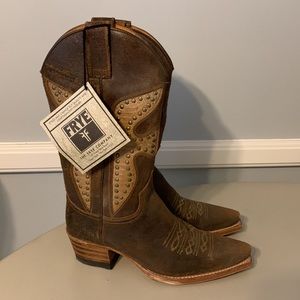 NWT Frye Boots